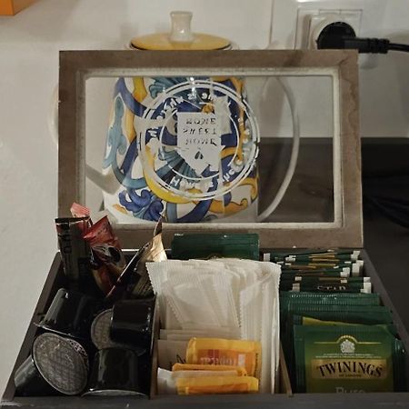 Sweet Life Aparthotel Palermo Esterno foto