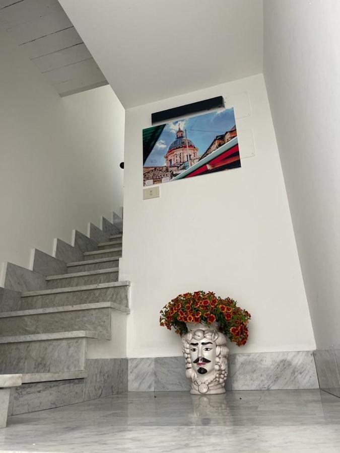 Sweet Life Aparthotel Palermo Esterno foto