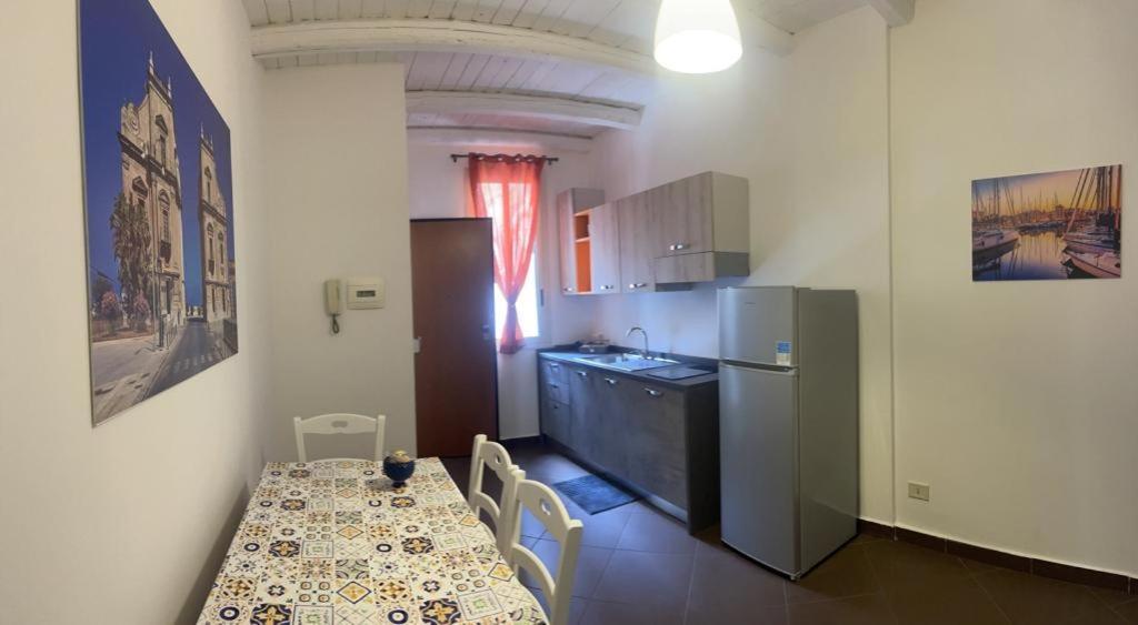 Sweet Life Aparthotel Palermo Esterno foto